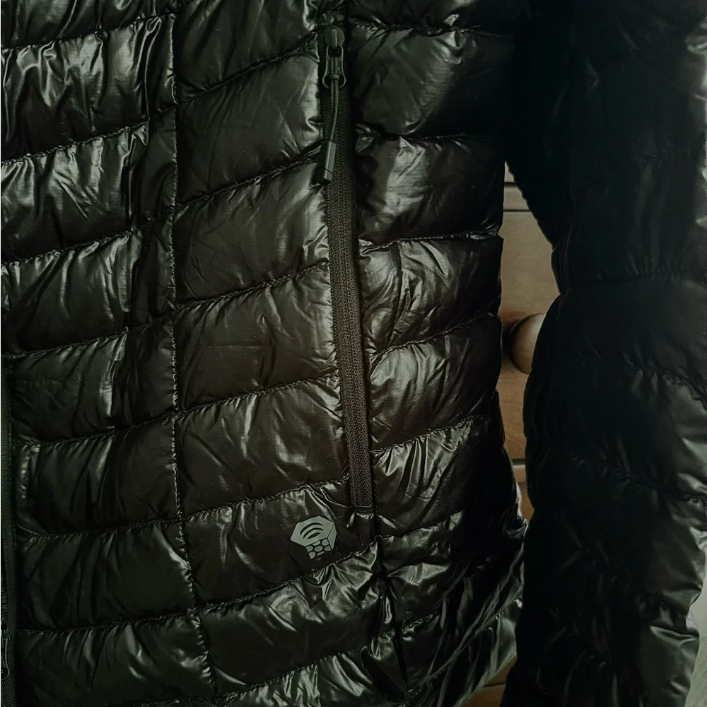 Mountain Hardwear Ghost Whisperer Shiny Black Puffer Jacket with hoody - Picture 7 of 10